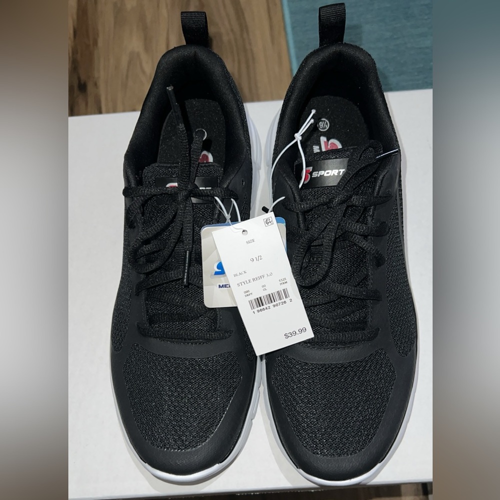 Sport by Sketchers memory foam shoes size 9.5 NWT black